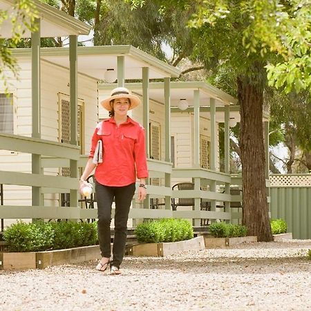 Lake Hamilton Motor Village And Caravan Park Bagian luar foto