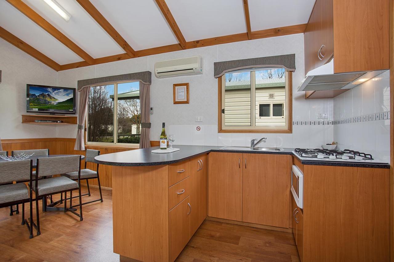 Lake Hamilton Motor Village And Caravan Park Bagian luar foto