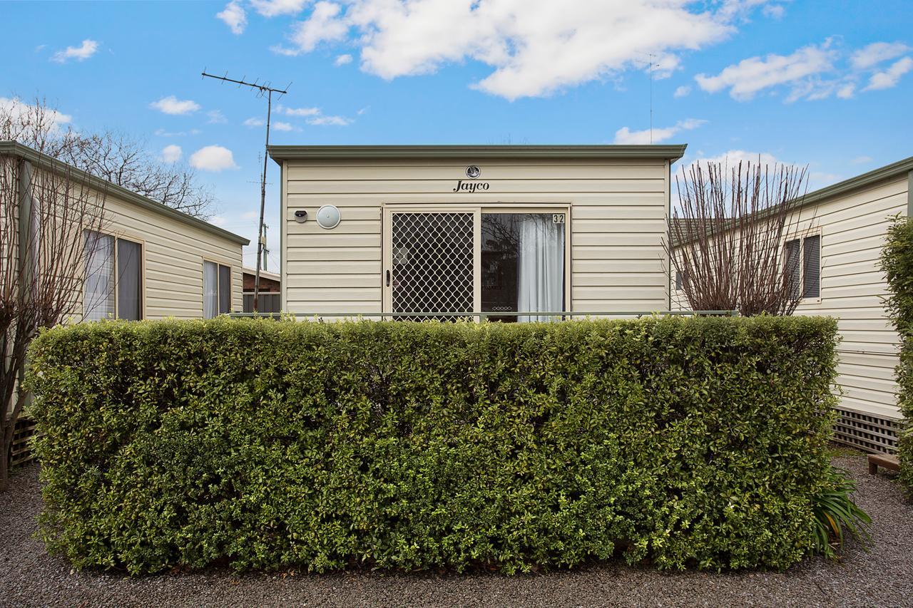 Lake Hamilton Motor Village And Caravan Park Bagian luar foto