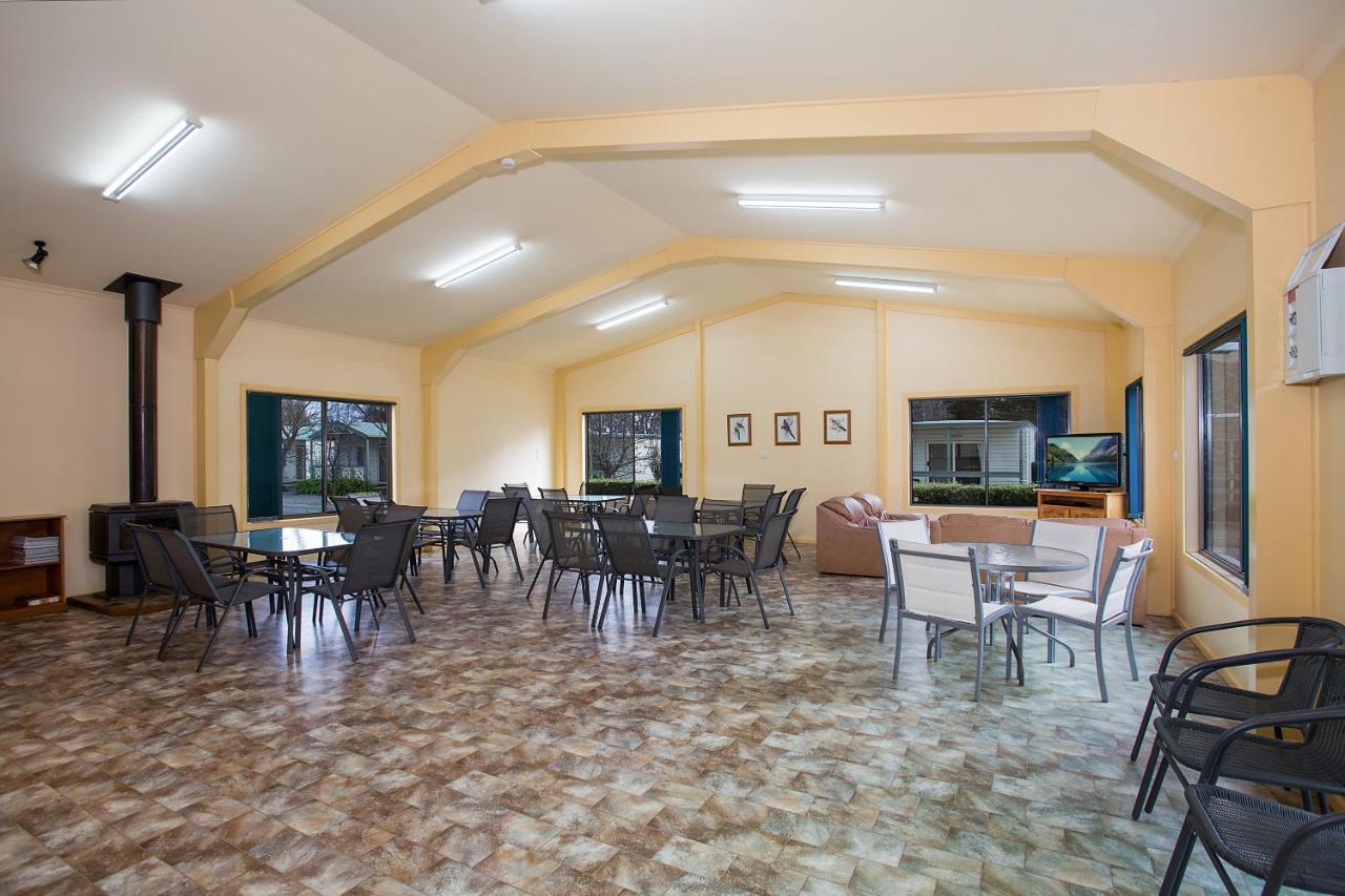Lake Hamilton Motor Village And Caravan Park Bagian luar foto