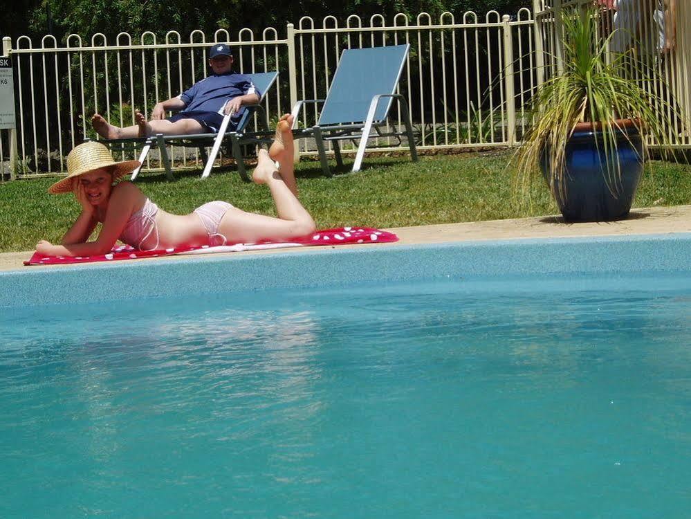 Lake Hamilton Motor Village And Caravan Park Bagian luar foto
