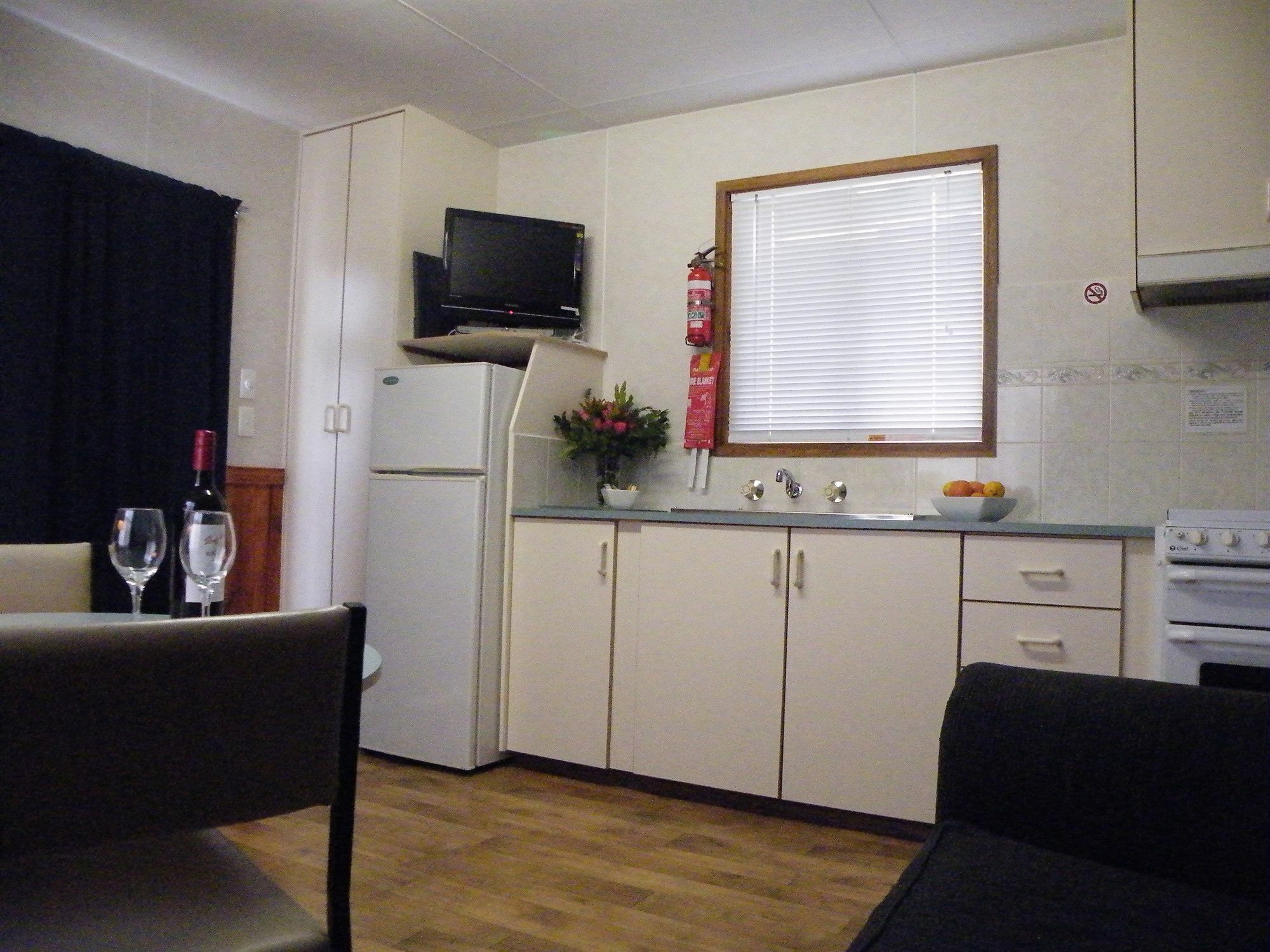 Lake Hamilton Motor Village And Caravan Park Bagian luar foto